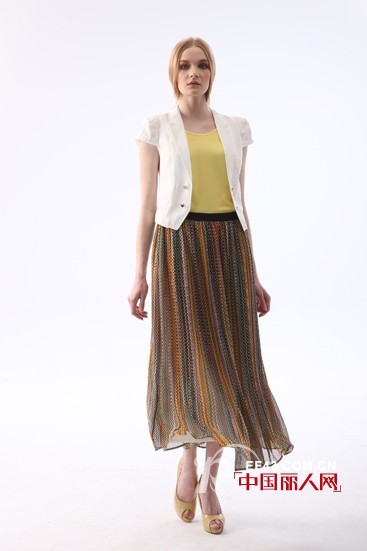 品牌女装爱莱姿AILAIZI佛山南海广场店开业啦