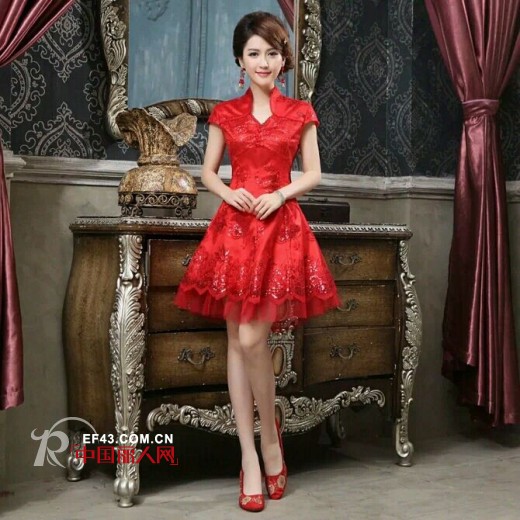 新娘旗袍式喜庆红晚礼服 显瘦收腹新款推荐