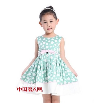 童装的颜色搭配技巧 从小培养孩子的潮流感