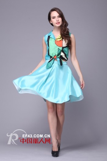 五一出去游玩 裙装搭配推荐 兼顾时尚与舒适感