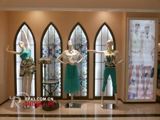 迪斯廷·凯女装河南省鹤壁市二店喜迎开业