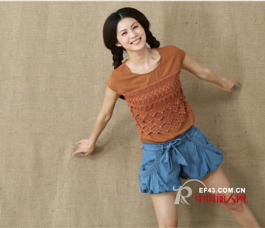 茵曼棉麻女装的艺术风格 以低调的变化推崇不张扬的个性