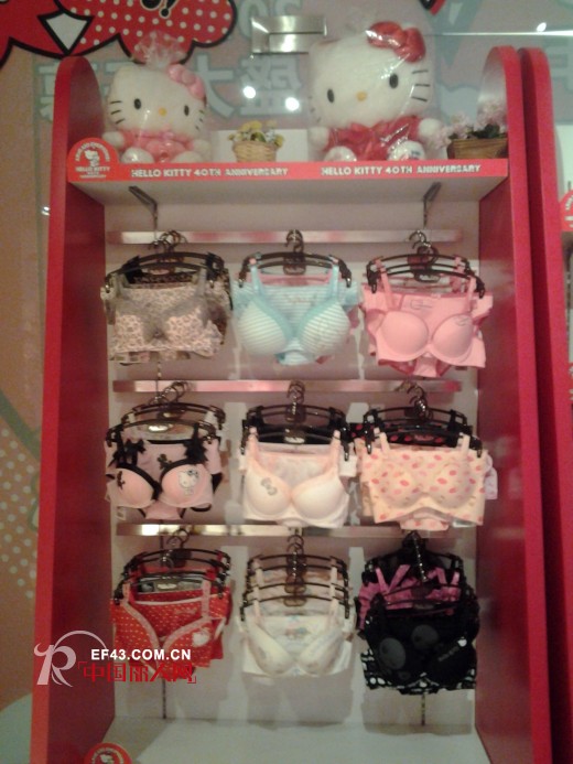 凯蒂猫少女内衣亮相Hello Kitty 40周年全国巡展活动