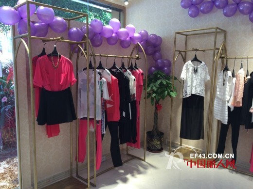 恭祝迪斯廷.凯女装重庆铜梁旗舰店隆重开业