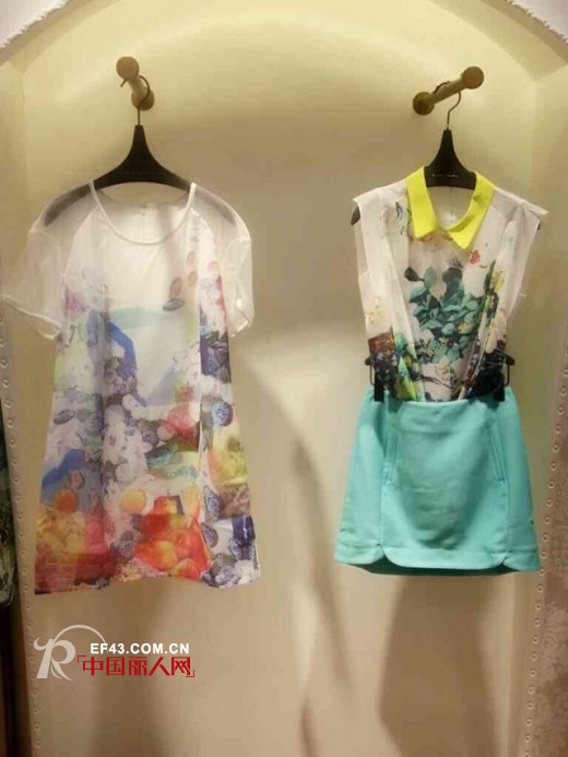 热烈庆祝迪斯廷·凯女装东莞大岭山店开业