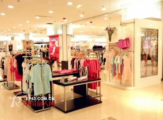 劳动最光荣 丹比奴品牌店陪你疯狂过“五一”