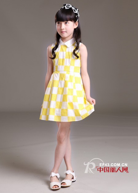 黄色连衣裙搭配 黄色配什么颜色合适 黄色显肤色吗