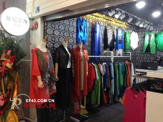 热烈祝贺娅尼蒂凘江苏常熟分公司和深圳东门分店5.6日齐开业