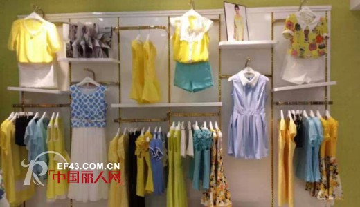 七彩蝶女装五一欢乐多 三家新店成功开业