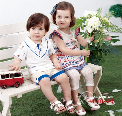 婴幼儿夏天适合穿什么衣服 婴儿宝宝夏天穿什么服装