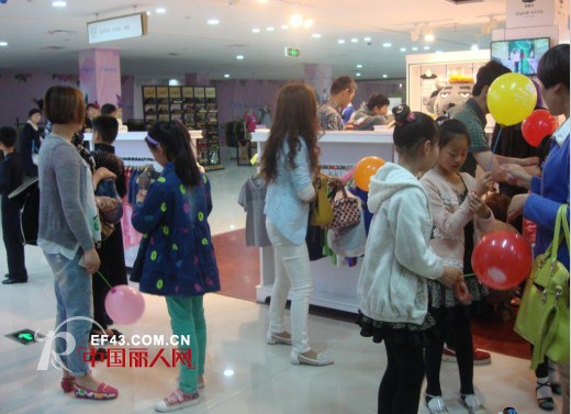 卓维乐童装“五一”强势进驻盐城商业大厦