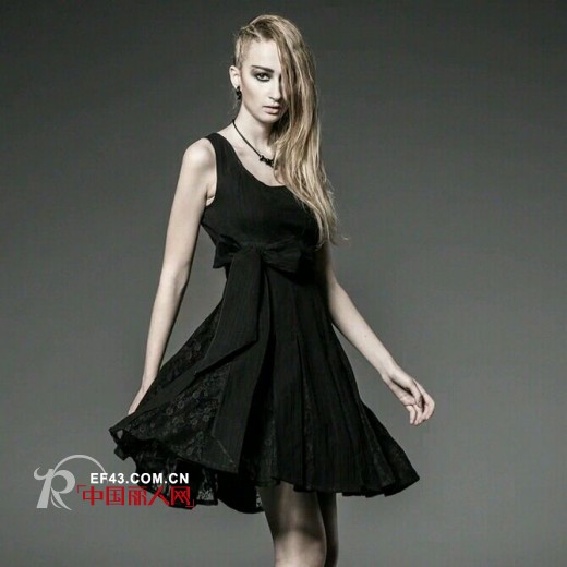 黑色显瘦连衣裙新款 真丝裙迷人性感装