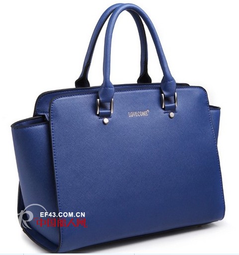 夏季时尚包包搭配 手提包斜挎包哪款好