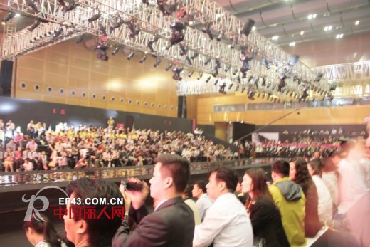 内衣行业年度颁奖盛典凯诗芬脱颖而出,一家独得三大奖项