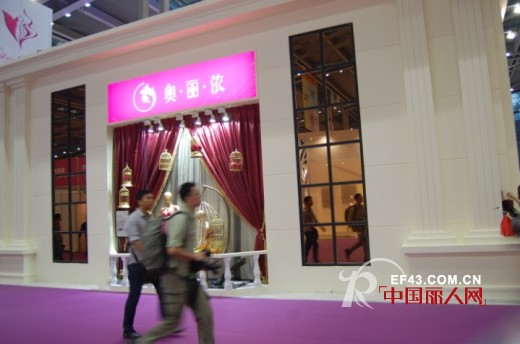 精彩有我 奥丽侬内衣集团深圳内衣展演绎内衣传奇
