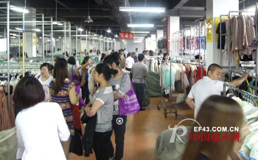 耶丽雅5月9日开仓抢货火爆现场