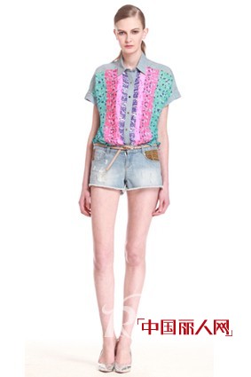 2014夏季最新款雪纺衫 印花雪纺衫搭配什么裤子