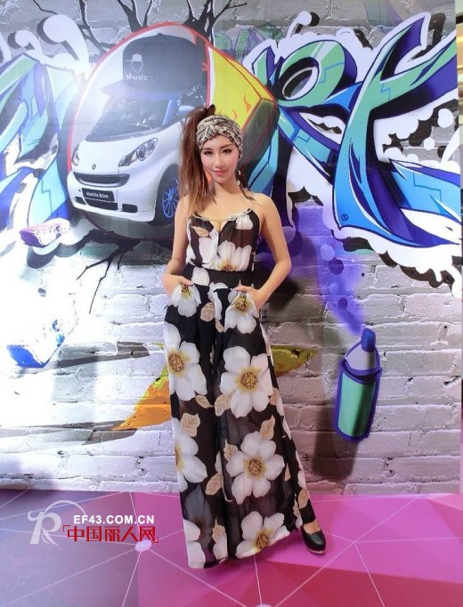 欢迎加入心靡时尚王国 “心靡”女神携手“奔驰smart” 精彩呈献