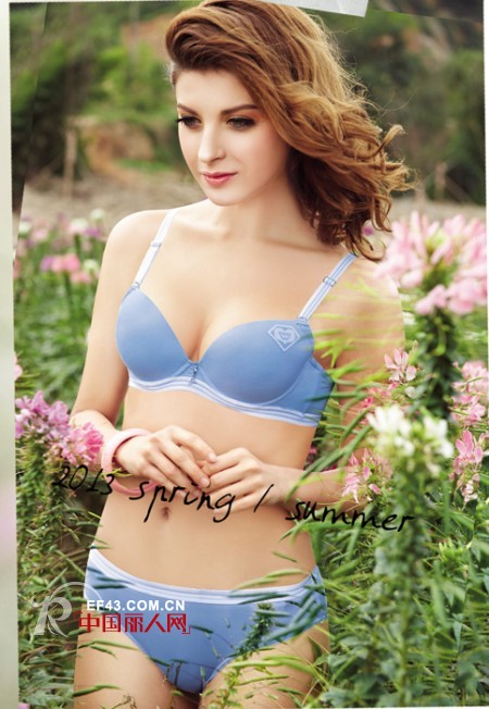 出去玩的时候选择什么内衣比较好 与外衣的颜色怎么搭配