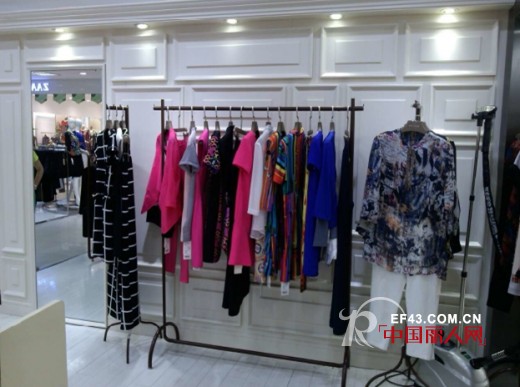 庆贺奕色女装江苏徐州专柜盛大开业 加盟优惠活动进行中