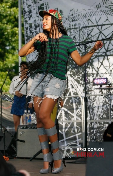 楚阁TRUGIRL热力推荐:牛仔短裤,露出你的腿,露出你的美