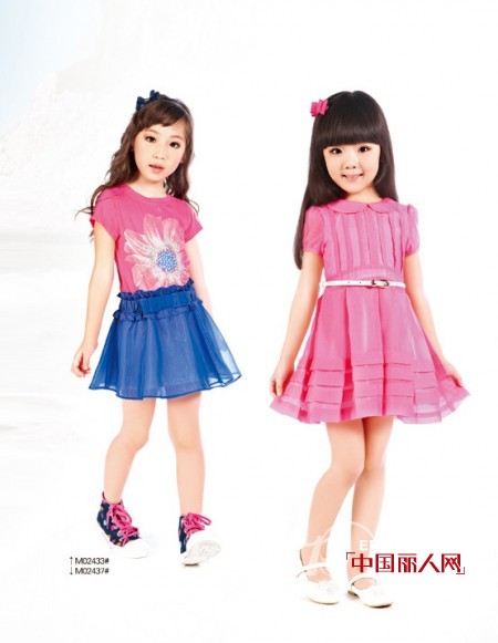 雪纺连衣裙怎么搭配 女童雪纺连衣裙搭配