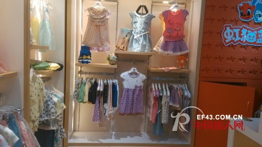 虹猫蓝兔品牌童装新疆阿克苏专卖店开业