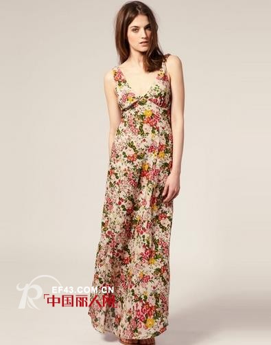 清凉夏日,秀出你的碎花连衣裙