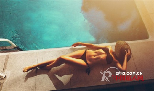 性感比基尼 夏日海边一道亮丽的风景线