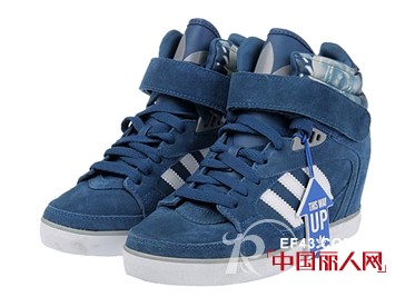 夏天穿什么鞋 户外休闲鞋什么款式好看