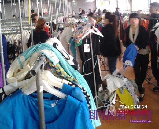 课上培训,课下实操——耶丽雅为加盟商打造绿色学习通道