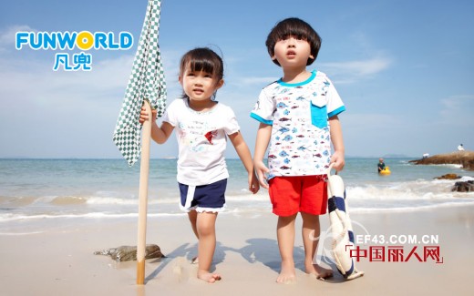 T恤下身怎么搭配 背心和T恤怎么搭配 夏天清爽装扮