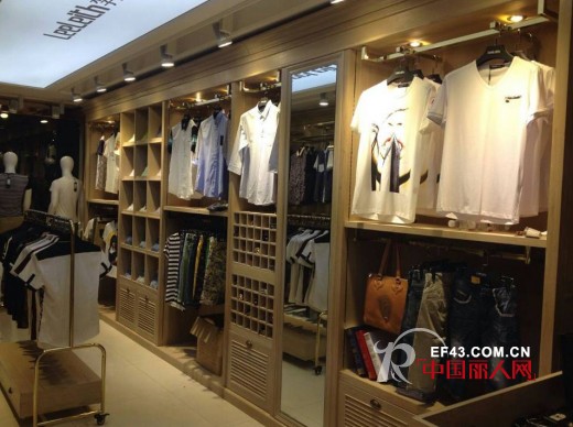 热烈祝贺香港时尚男装LeeLeith李蕾斯品牌莘塍专卖店隆重开业