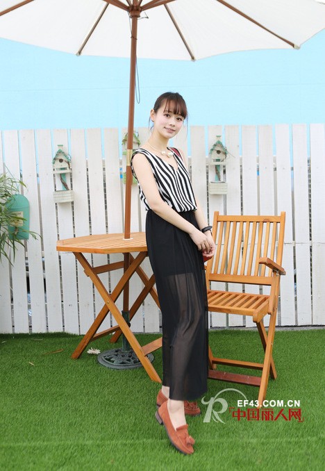 半遮半掩透视裙 性感透视裙要怎么搭配