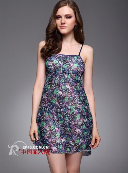 雪纺裙款式搭配 什么样的雪纺裙穿起来比较仙