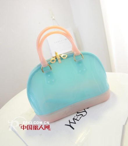 什么是果冻包糖果色包包强力推荐