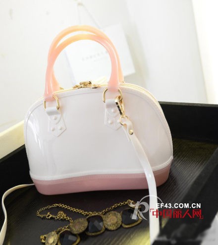 什么是果冻包糖果色包包强力推荐