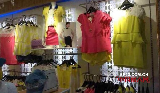 热烈祝贺城市衣柜女装浙江义乌佛堂店顺利开业