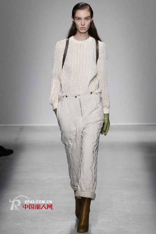克里斯汀·万诺斯2014秋冬新品　和谐自然色尽显摩登