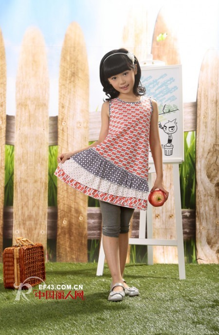 打底裤配什么上衣好看　夏天七分裤怎么搭配