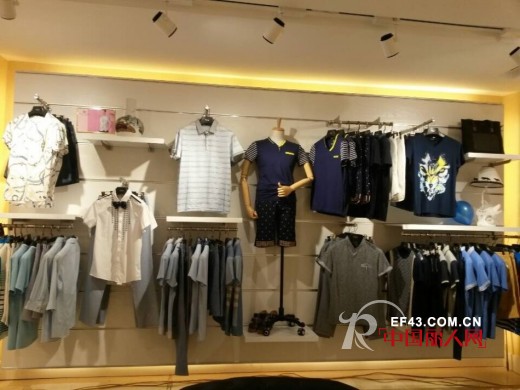 热烈庆祝七匹狼男装安徽安庆宿松店盛大开业