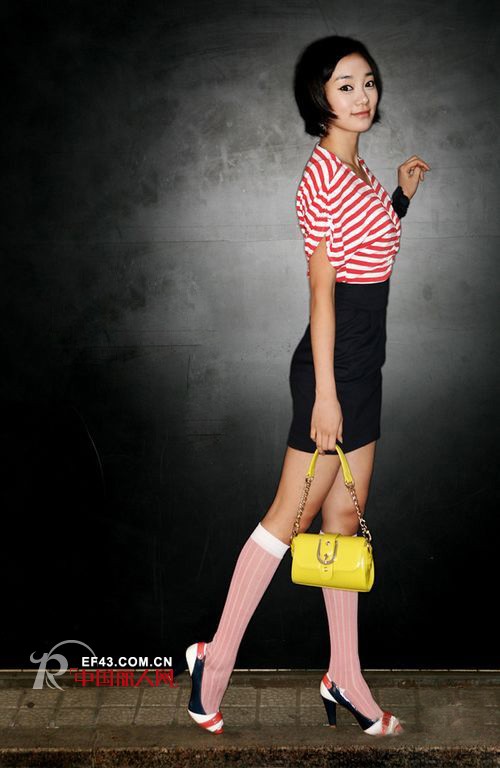 什么是中筒袜　中筒袜的搭配技巧