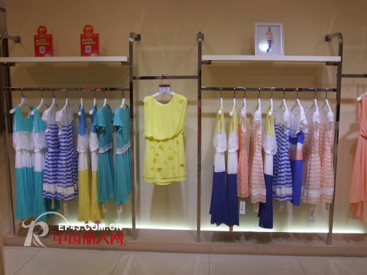 千思蔓女装宁夏回族自治区石嘴山店五月盛大开业