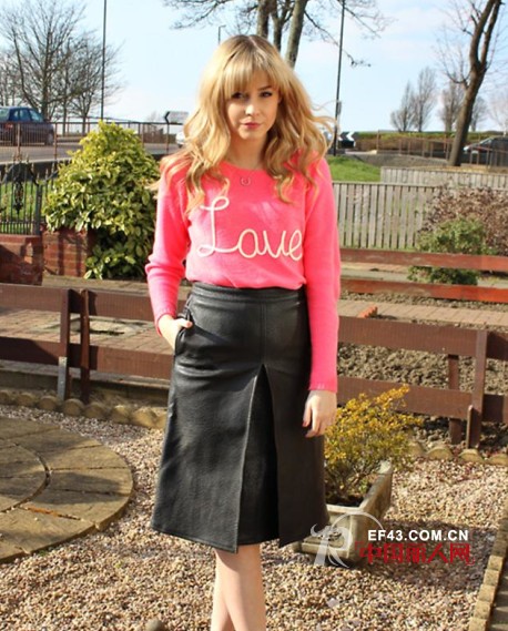 半身裙怎么搭配　夏季纯棉半身裙搭配