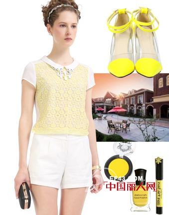 夏装搭配:明黄色与天蓝色单品应该如何搭配