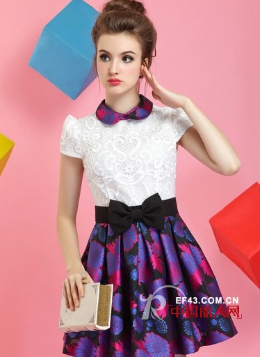 娃娃领连衣裙什么样的好看　装嫩卖萌必备款