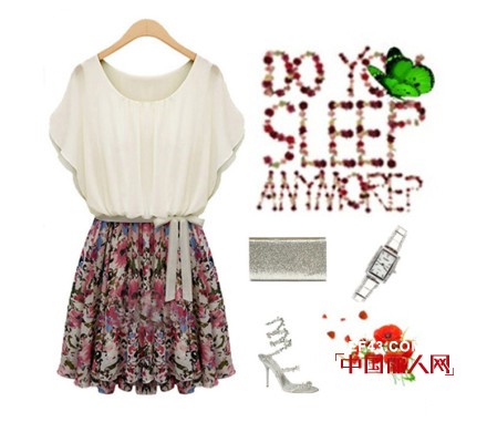 夏天碎花连衣裙换着花样来　百变碎花连衣裙造型