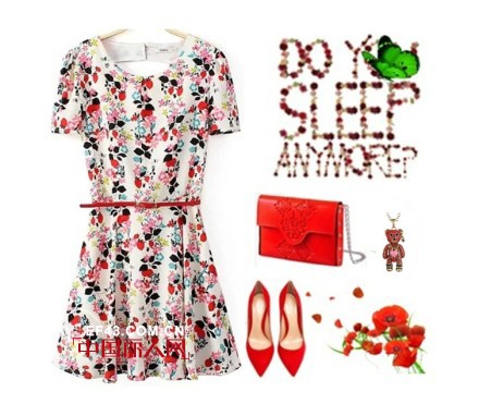 夏天碎花连衣裙换着花样来　百变碎花连衣裙造型