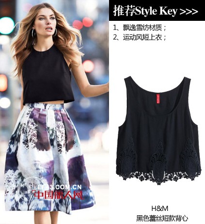 夏天太热就穿背心吧　黑色短背心搭配