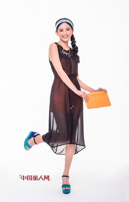 LOEY女装品牌　　塑造欧式摩登女性美